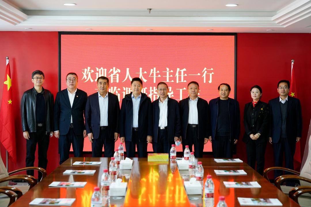 1666312339292638.jpg 合影.jpg